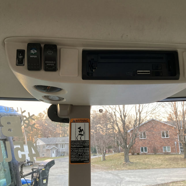 Commande intermittente d'essuie-glace arrière John Deere — Série 6000 (2017-2023)